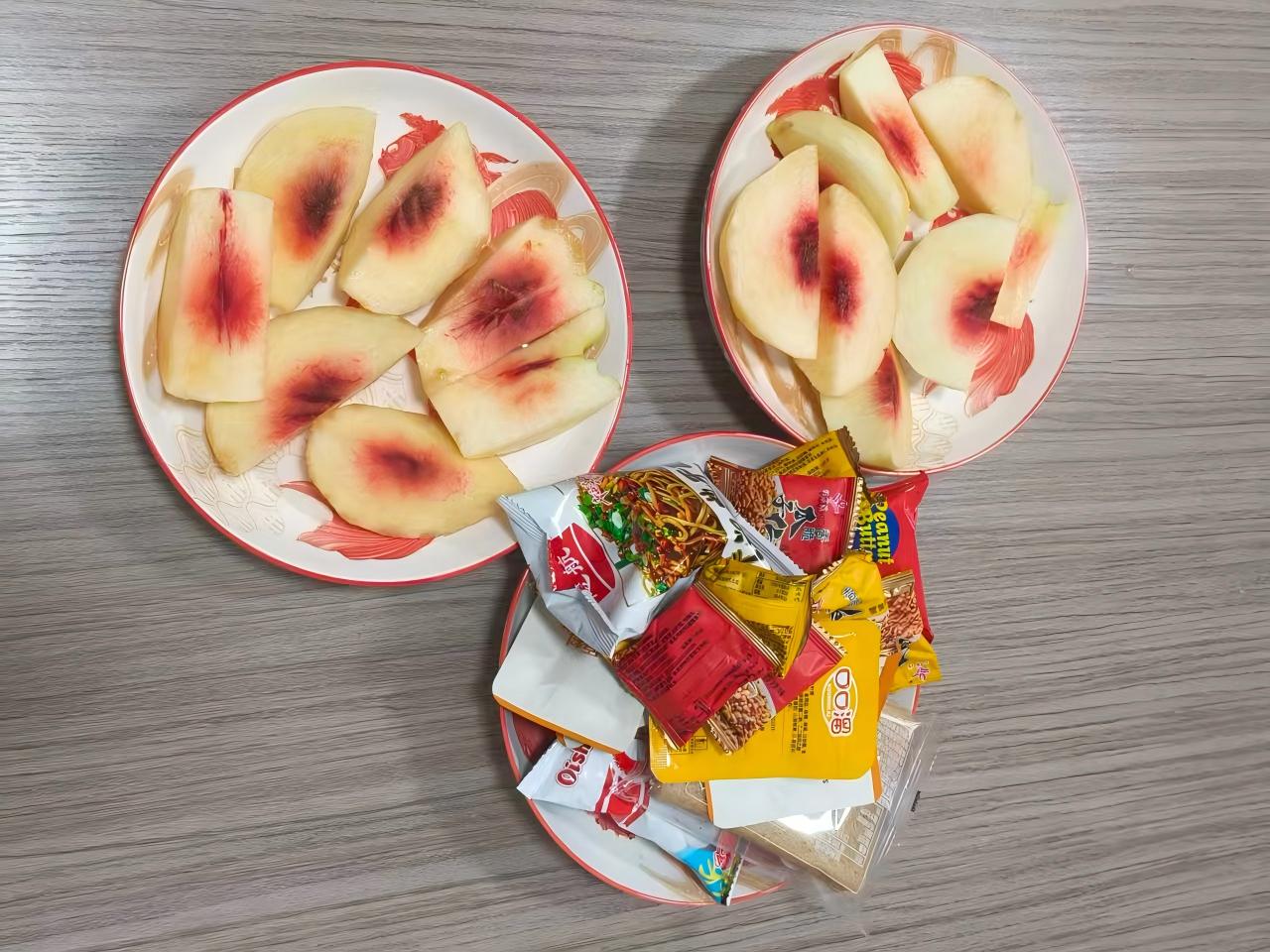 Шабдалы мен жеңіл тағамдар zemeijia түстен кейін