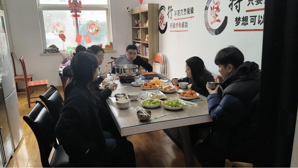 Тәттілік пен бірлік: ZMJ қаптама тобы Шамдар фестивалін бірге атап өтеді